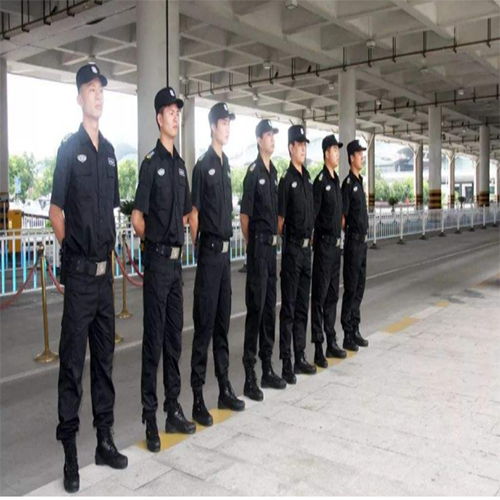 武漢中力世紀(jì)保安服務(wù) 專業(yè)守護(hù)小區(qū)安全的堅實屏障
